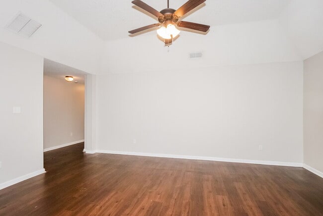 Building Photo - 9450 Eckley Pl