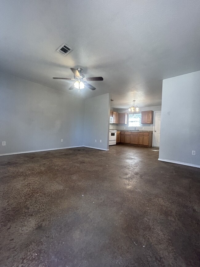 Building Photo - 11910 Fairview St