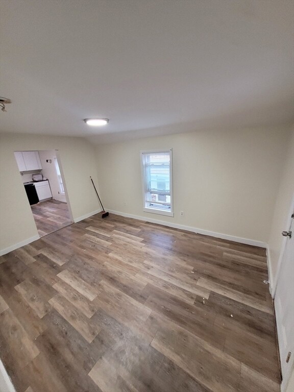Foto del edificio - 87 Endicott Ave