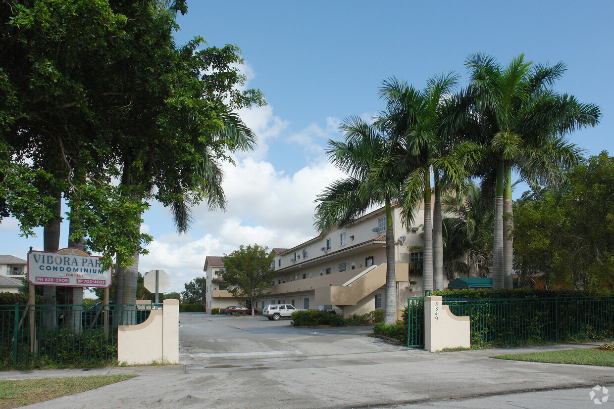 Building Photo - Vibora Park Condominium