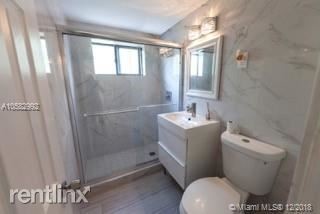 Building Photo - 1 br, 1 bath Apartment - Tudor House