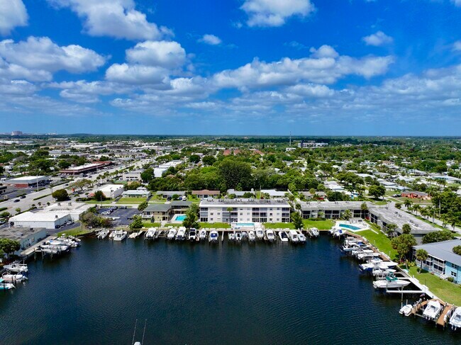 Foto del edificio - 312 Northlake Dr