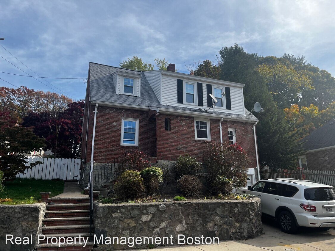 Foto principal - 3 br, 1 bath House - 124 Floral Ave