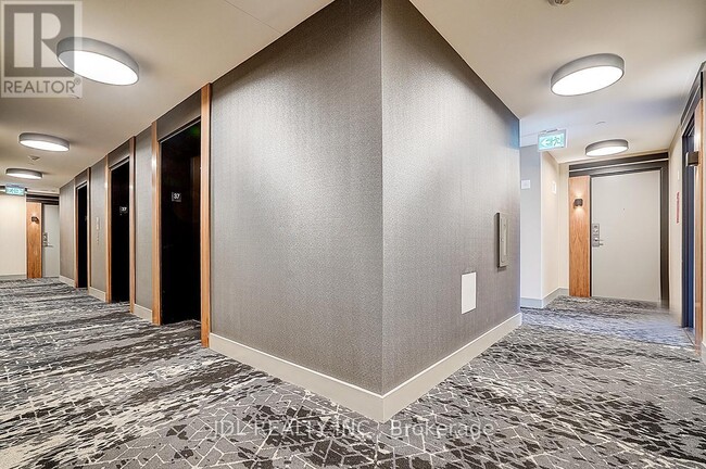 Building Photo - 99 John St