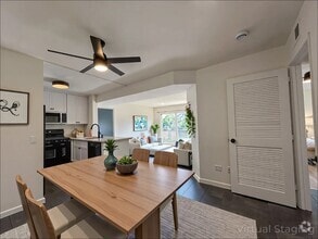 Building Photo - 4550 Laurel Canyon Blvd