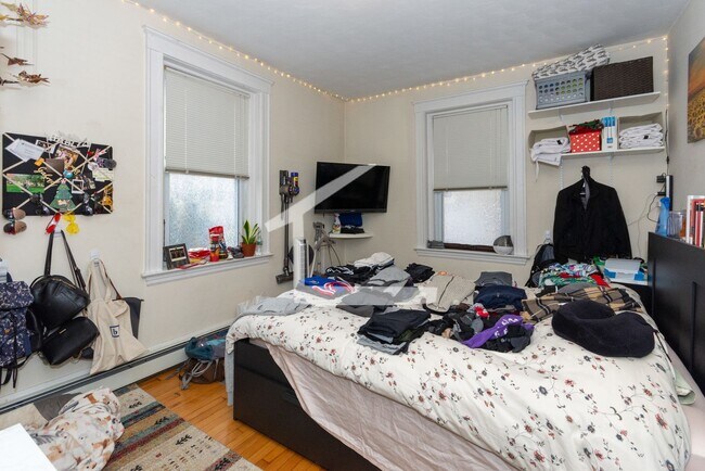 Building Photo - Luxury Brookline 3 Bed