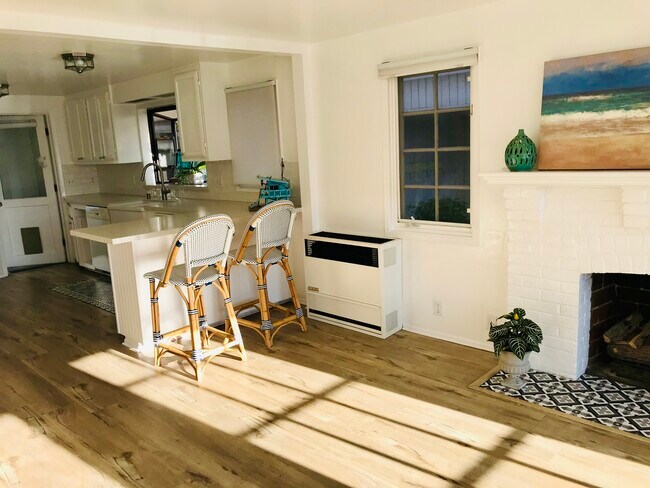 Foto del edificio - 2456 Manhattan Ave