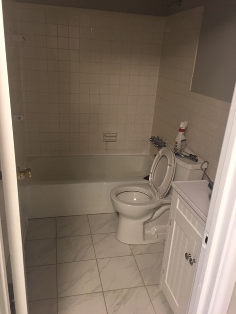 Bathroom - 70 High St