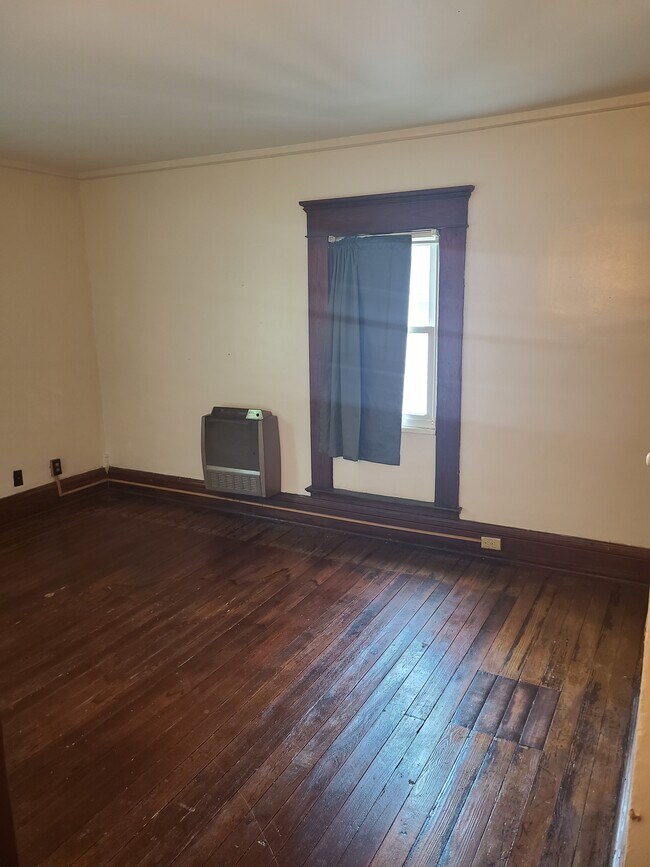 Foto del edificio - 460 S Main St