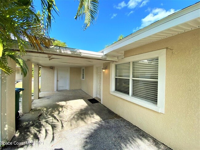 Building Photo - 208 Johnson Ave