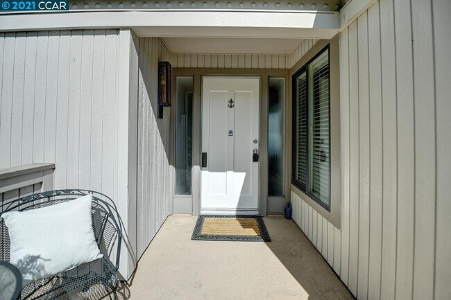 Foto del edificio - 2740 Tice Creek Dr