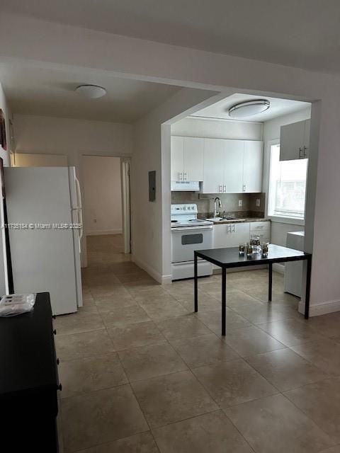 Foto del edificio - 4152 SW 13th St