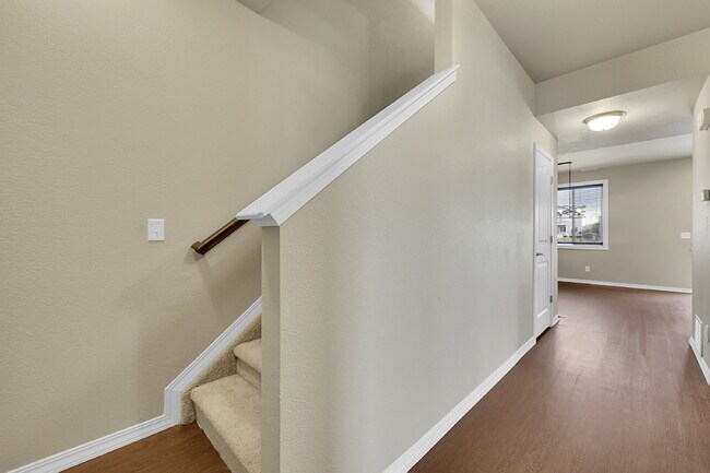 Foto del edificio - $2,795 - 3 Bed, 2.5 Bath Home with Fenced ...