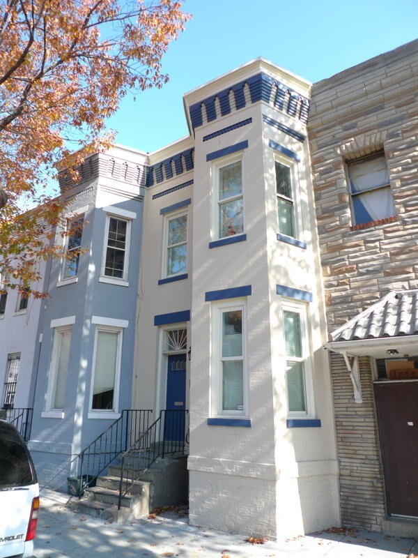 Foto principal - 1805 9th St NW