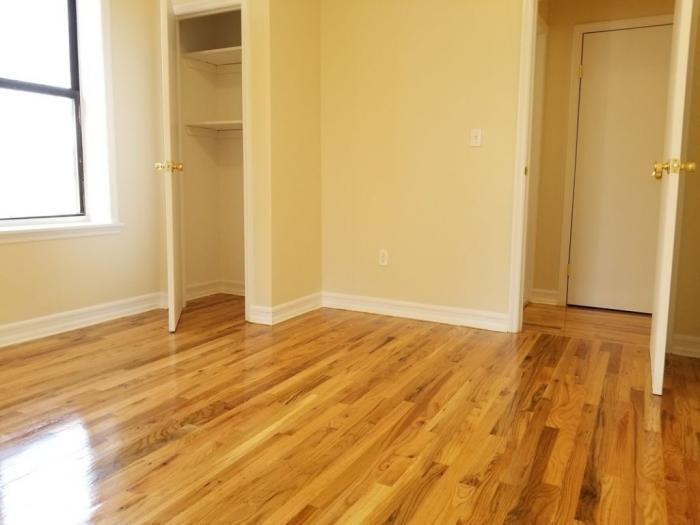 Foto del edificio - 2 bedroom in BRONX NY 10452