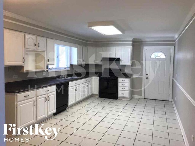 Foto del edificio - 100 S Dilger Ave