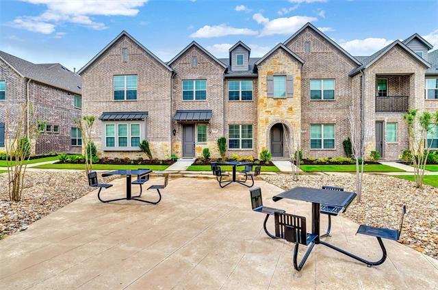 Foto del edificio - 2723 Vista Park Ln