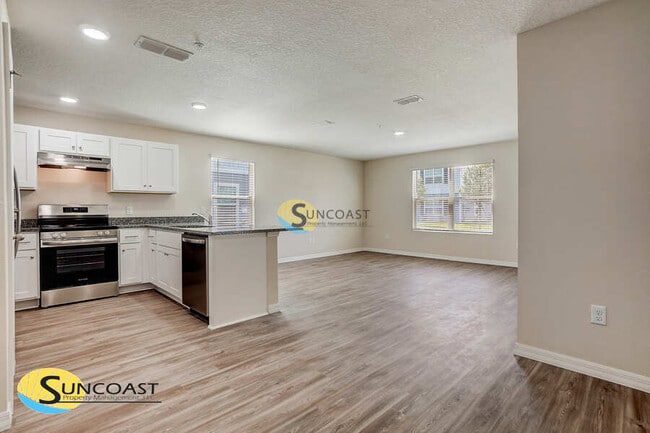 Building Photo - 11494 Oakfield Ct