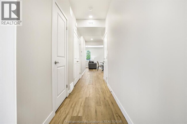 Photo du bâtiment - 9 Magnolia Ln