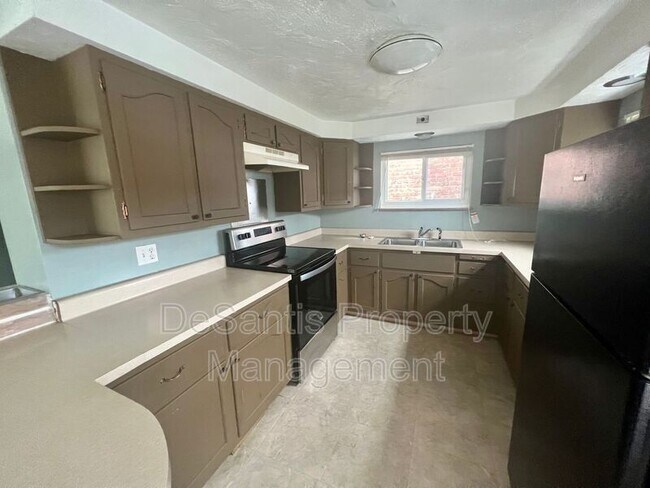 Foto del edificio - 338 Park Rd