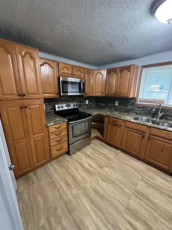 Building Photo - 10422 13th Ave Ct S