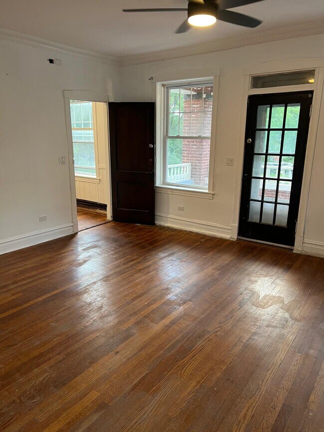 Foto del edificio - 4536 W Wrightwood Ave