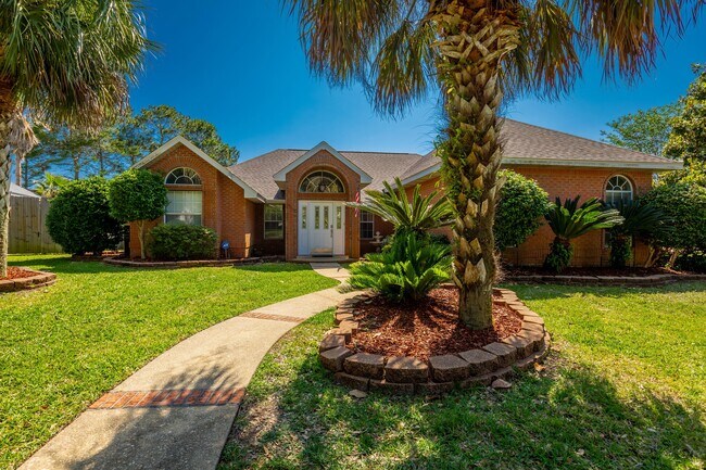 Building Photo - 400 Ridgewood Cir