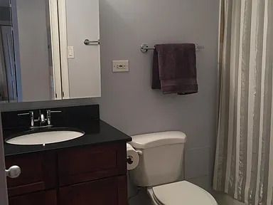 Foto del edificio - 4180 N Marine Dr