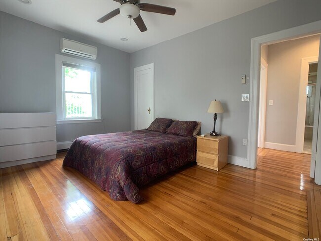 Building Photo - 141 Beach 125th St