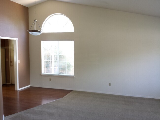 Building Photo - 2177 Hacienda St