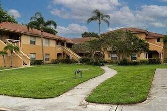 Building Photo - 4847 Via Palm Lakes