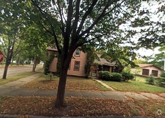 Building Photo - 131 N 9th Ave