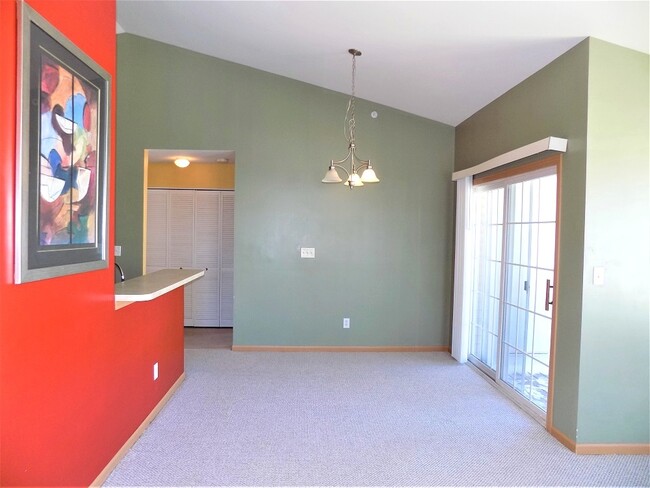 Building Photo - 146 Bertram Dr