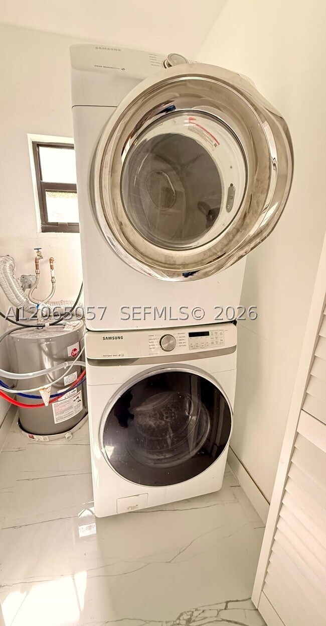 Foto del edificio - 4088 SW 51st St