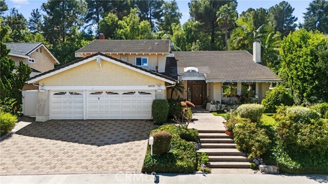 Primary Photo - 4310 Cartesian Cir