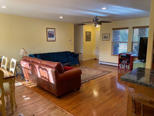 Foto del edificio - 883 Vineyard Ave