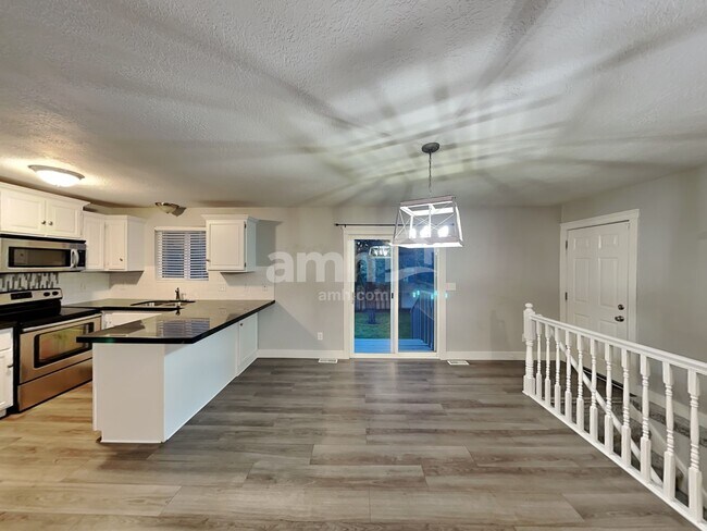 Foto del edificio - 86 N 360 W