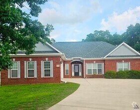 Building Photo - 316 Montview Way