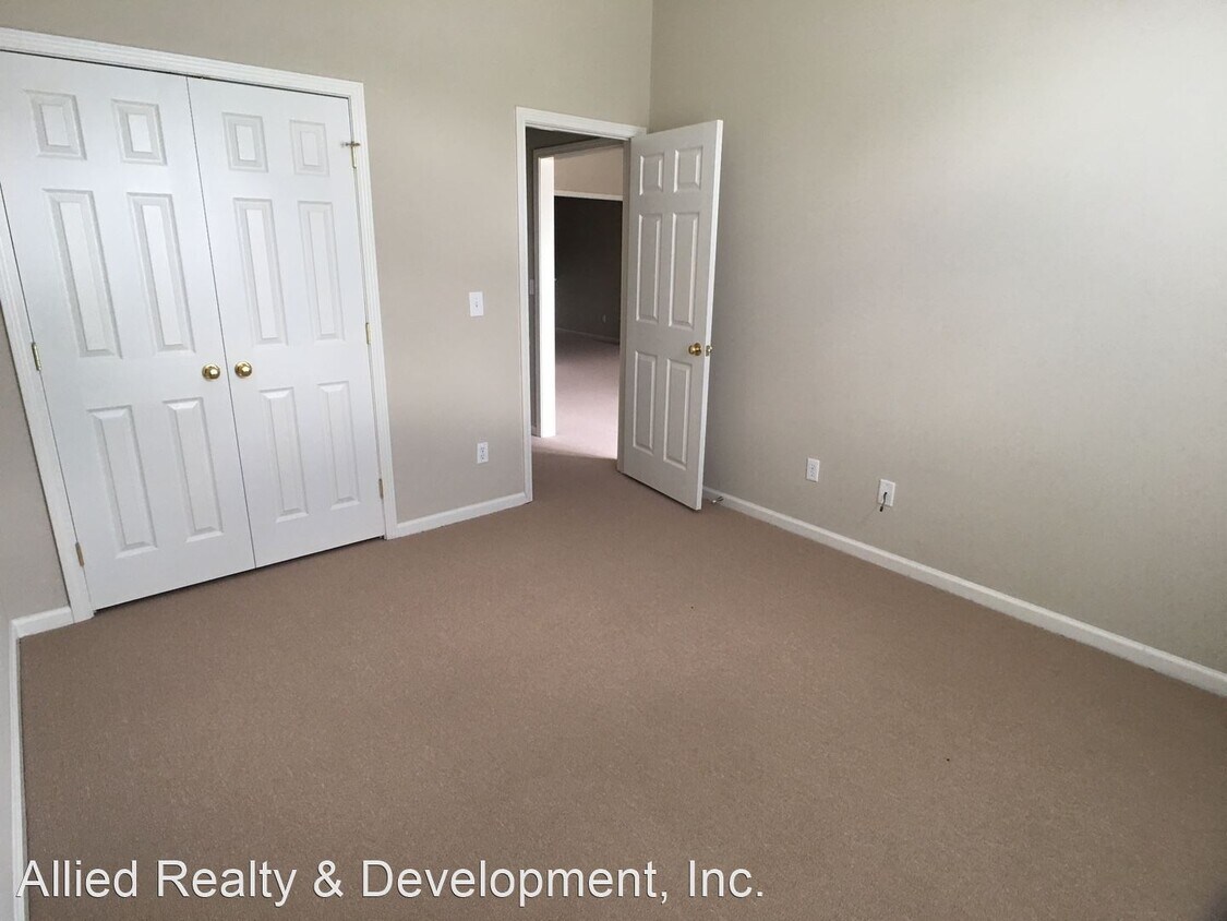 Building Photo - 2 br, 2 bath House - 6203 Covington Villas...