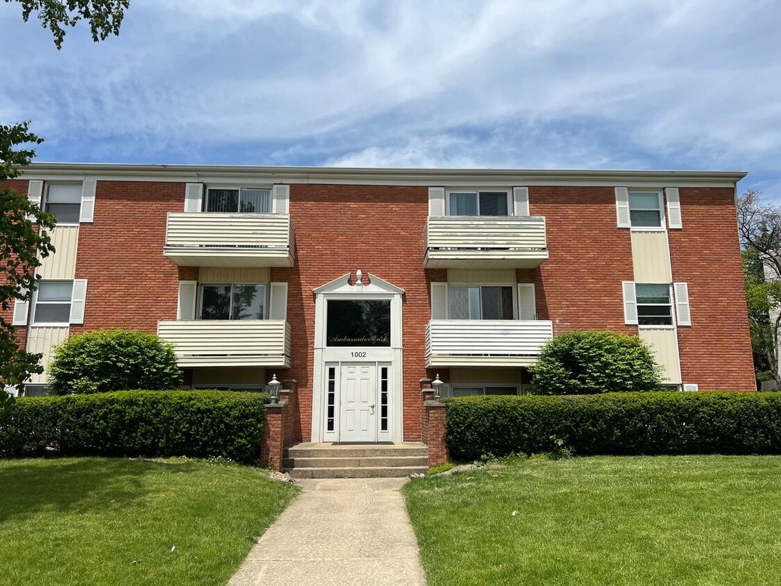 Updated 2 bedroom Condo - Available August 2026 - Updated 2 bedroom Condo - Available August 2026