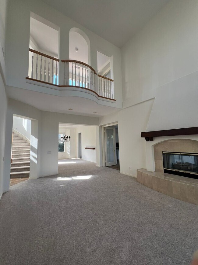 Foto del edificio - Luxury En Suite Living & Panoramic Views
