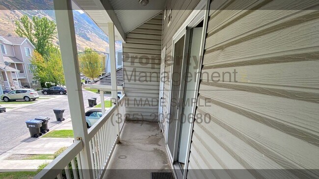 Building Photo - 609 N Seven Peaks Blvd