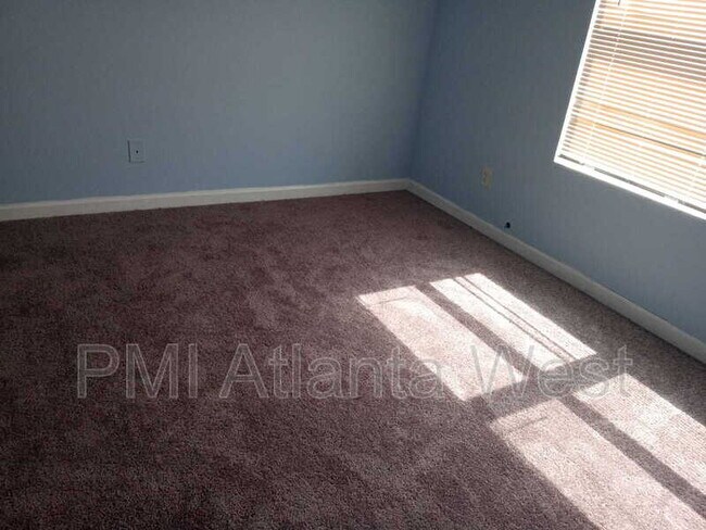 Foto del edificio - 16303 Waldrop Cove