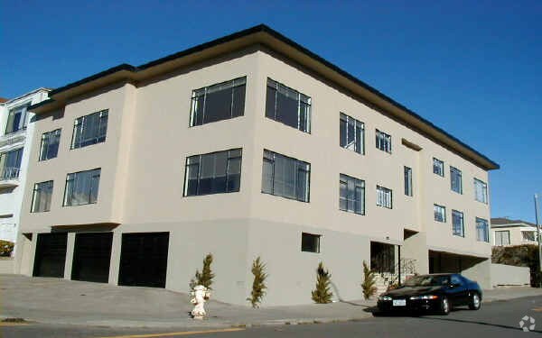 Building Photo - 140 Anzavista Ave