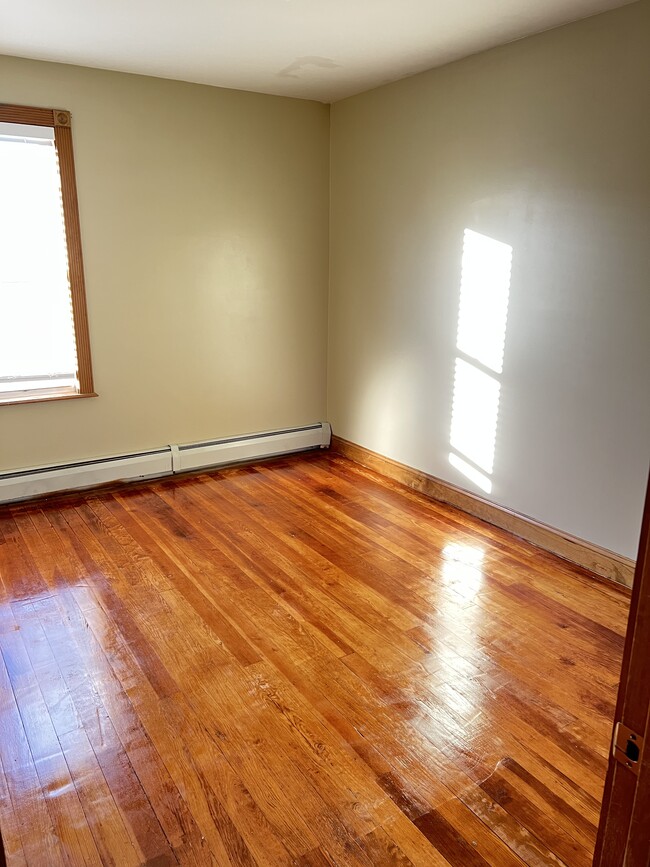 Third bedroom - 1033 New Boston Rd