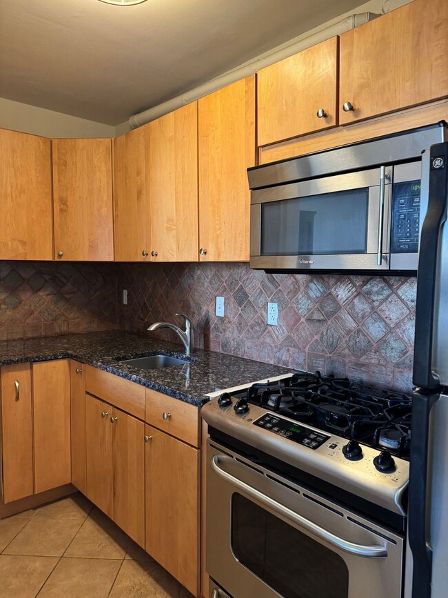 Photo - 1008 Spruce St Apartment