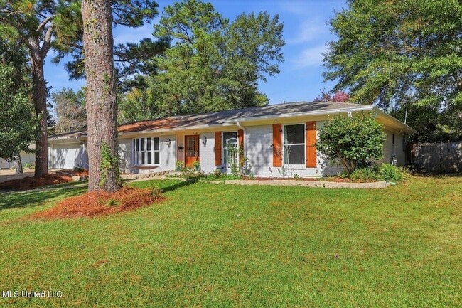 Photo - 144 Rollingwood Dr House