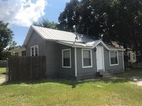 Building Photo - 1903 Damon Ave