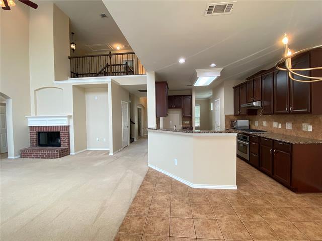 Building Photo - 2800 Marshall Dr