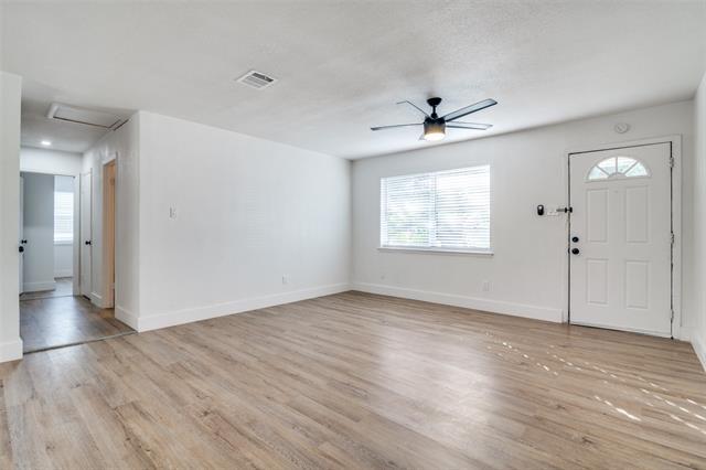 Foto del edificio - 3036 Dogwood Dr